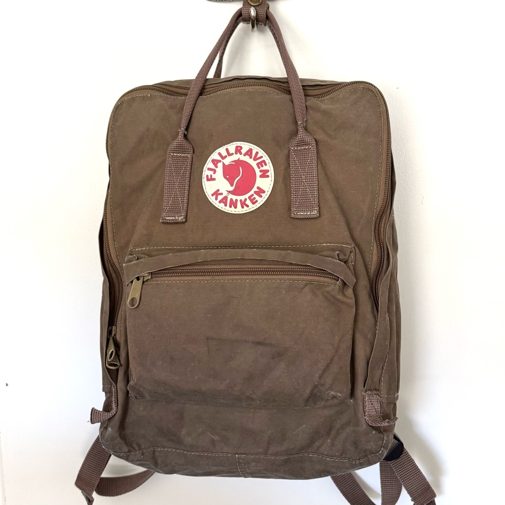 FJALLRAVEN | Classic Kanken Backpack